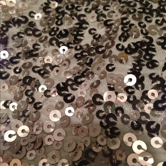 ✅SOLD in a bundle 💰. Express multi-color tank - Picture 3 of 4