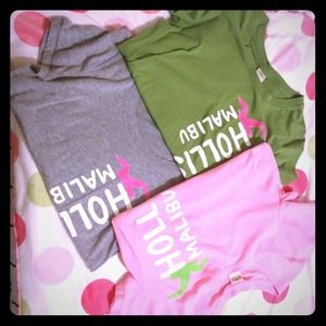 3 Hollister shirts! 💝
