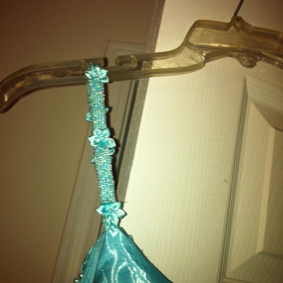 Aqua colored gown - Picture 2 of 4