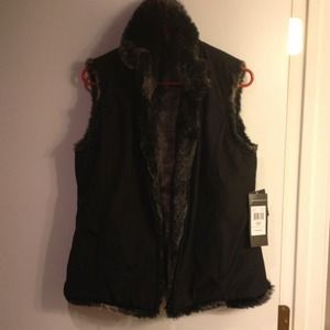 Kristen Blake reversible black faux vest.
