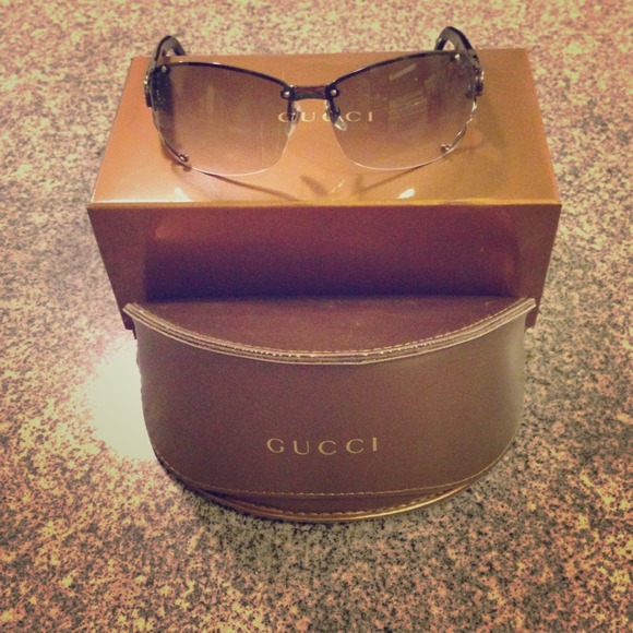 🎈ON HOLD🎈Authentic Gucci Sunglasses