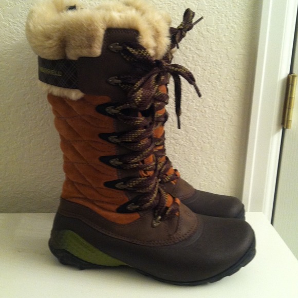 Merrell  Boots - Merrell snow boots, worn once! Sz 7