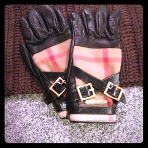*SOLD* Authentic Burberry Leather Gloves