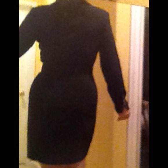 💢SOLD💢Black front zipper dress ! - Picture 4 of 4