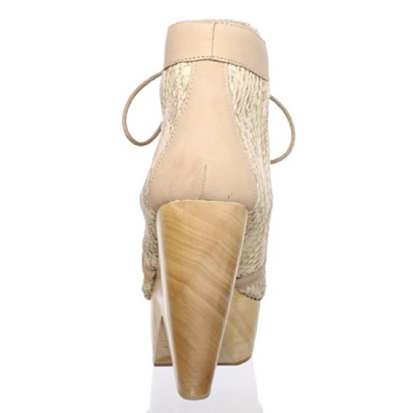 Messeca Julie Boot in Crochet - Picture 3 of 4