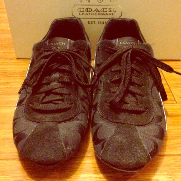 Coach Hilary Sneaker