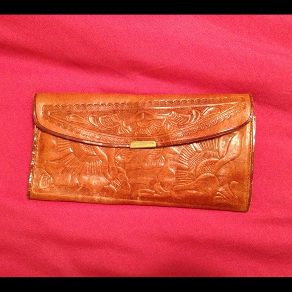⬇💲RESERVED 😍Hand Made leather Wallet from Mexico
