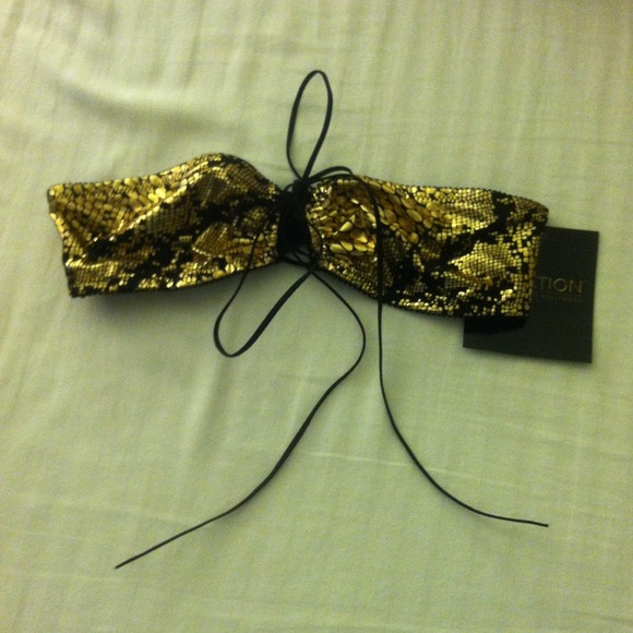 $7⚡SALE⚡Frederick's Bandeau Bralette - Picture 2 of 2