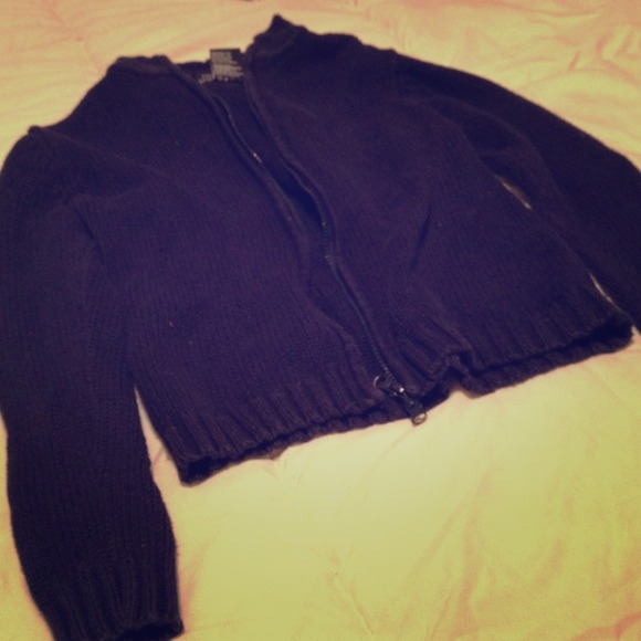 🚒sold in bundle🚒Navy blue zip up hooded sweater