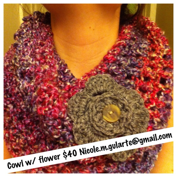Pink & purples adult cowl