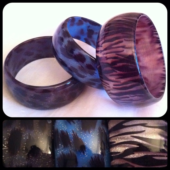 3 Plastic Animal Print Bangles