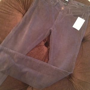 ⬇🎀Urban Outfitters skinny cords🎀