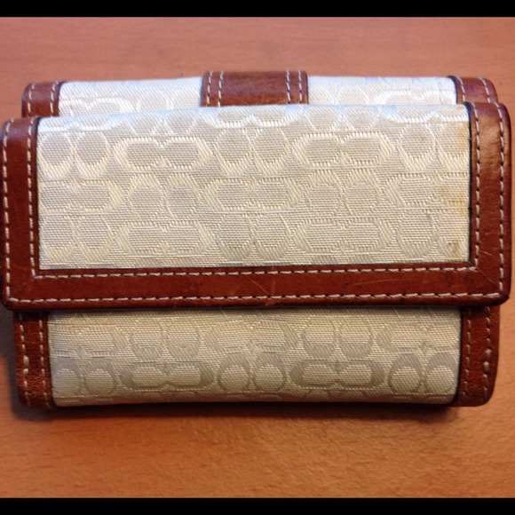 Authentic Coach Wallet - Picture 3 of 4