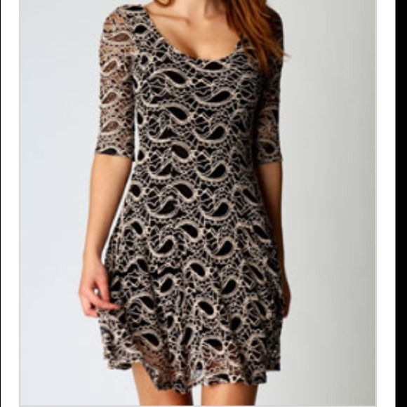 Boohoo black & mocha lace flare dress