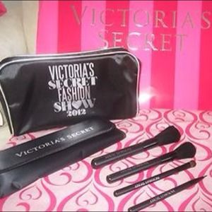 Victoria's Secret makeup bag and brush set