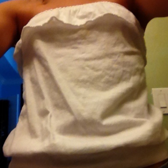 White Abercrombie tube top - Picture 2 of 2