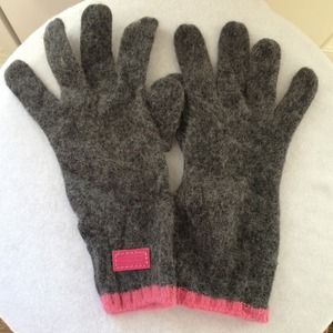 Coach Winter Gloves