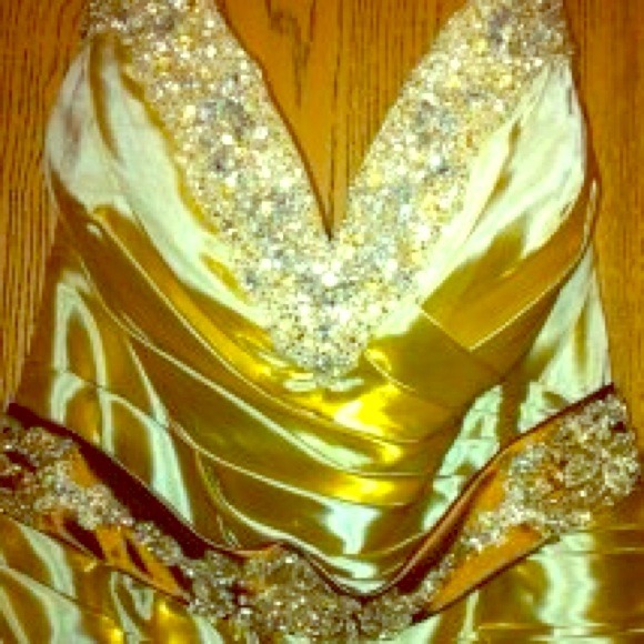 Wore to prom. Don't need it anymore