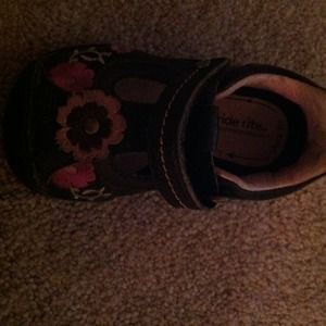 Stride rites baby size 4 minimal wear