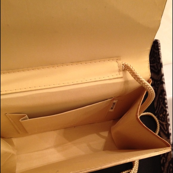 $5 Gold satin clutch - Picture 2 of 4