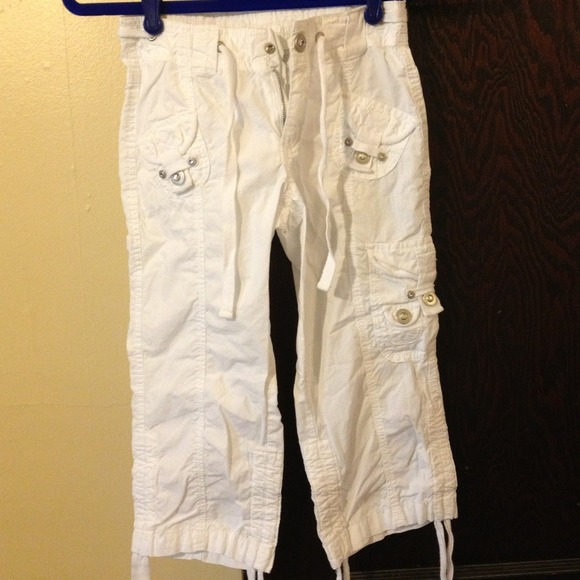 SOLD NWOT Limited Too girls size 10 slim capris