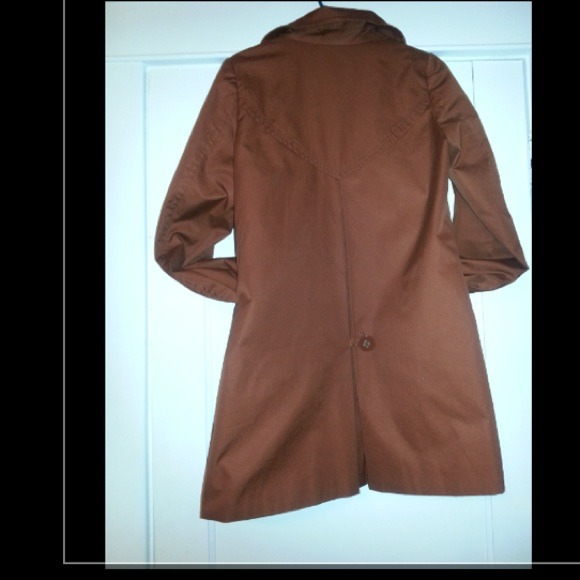 Brown H&M trench coat - Picture 2 of 4