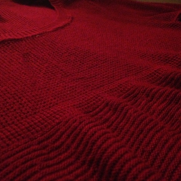 Knit quarter sleeve sweater-like top! - Picture 2 of 4