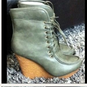 Reduced--Olive Green Wedge