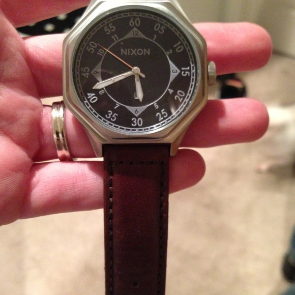 Nixon mens watch