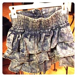 Adorable 80's Denim Frill Skirt