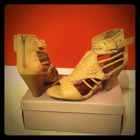 Camel Peep-Toe Sandal
