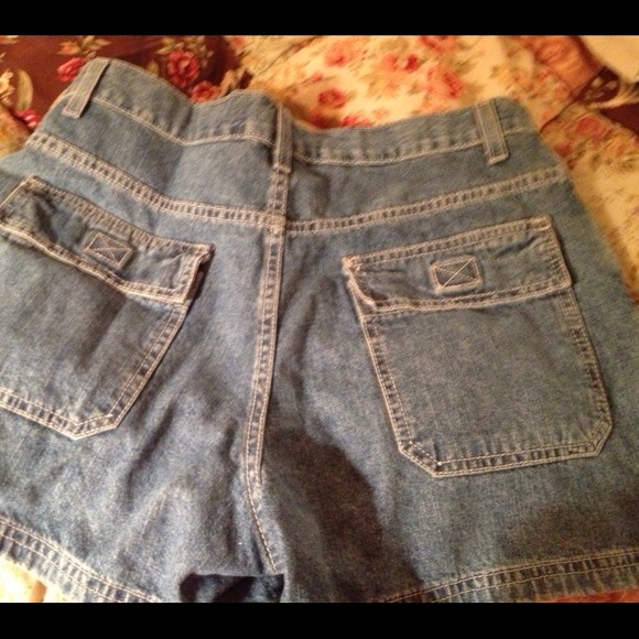 American Eagle denim shorts - Picture 4 of 4
