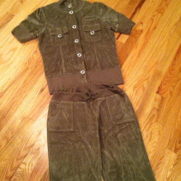 Olive green - Picture 1 of 3
