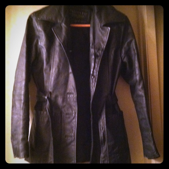 Leather jacket. Black , medium size.