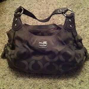 🎉 PRICE REDUCED 🎉 Grey Coach Purse