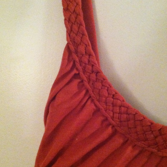 Gorgeous In Orange? - Picture 2 of 3