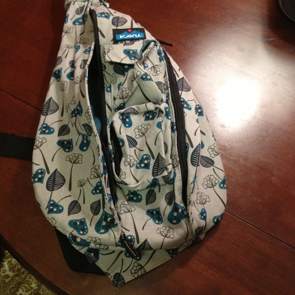 New Kavu Sling Pack SOLD to lrluther