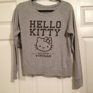 ⭐Reserved for jujuberii - Hello Kitty Pullover⭐