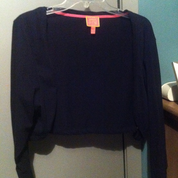TRADED!!!! Black Shrug