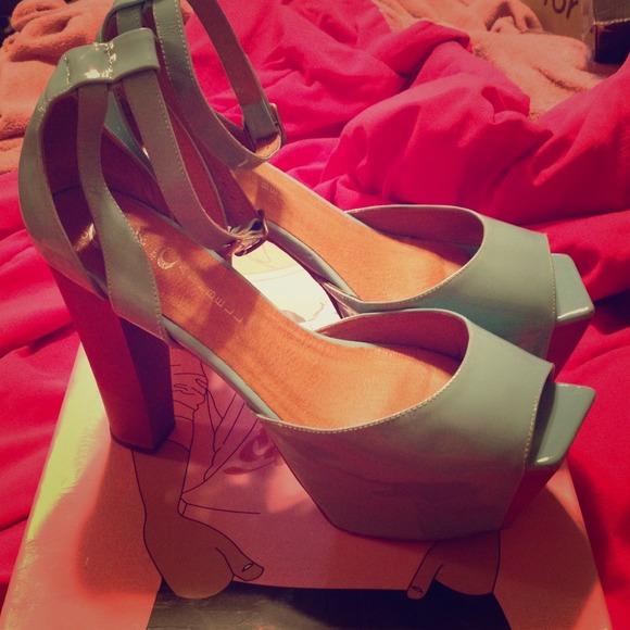 Jeffrey Campbell Aqua Patent Pumps