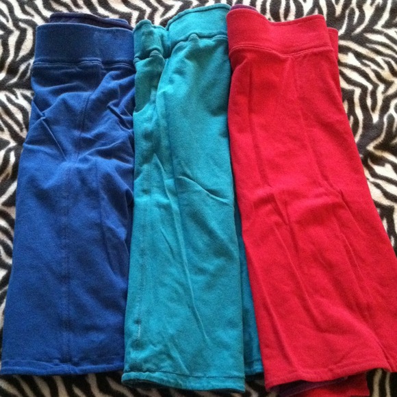 3 American eagle reverse able tanks! - Picture 2 of 3