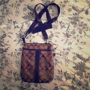 💥REDUCED💥 Authentic Coach Cross-body Bag