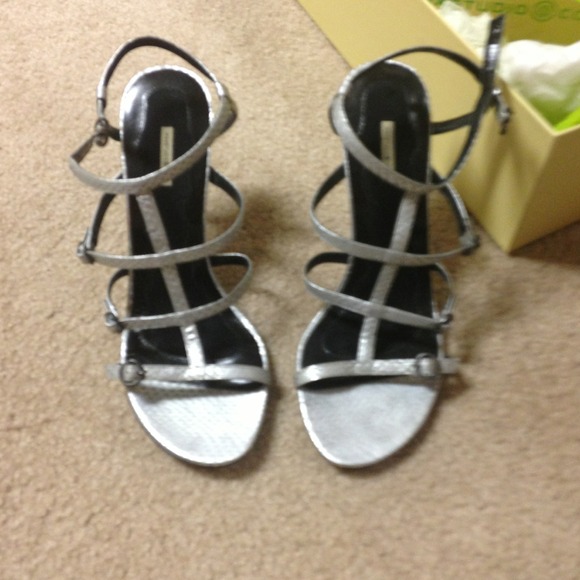 Sexy silver shoes