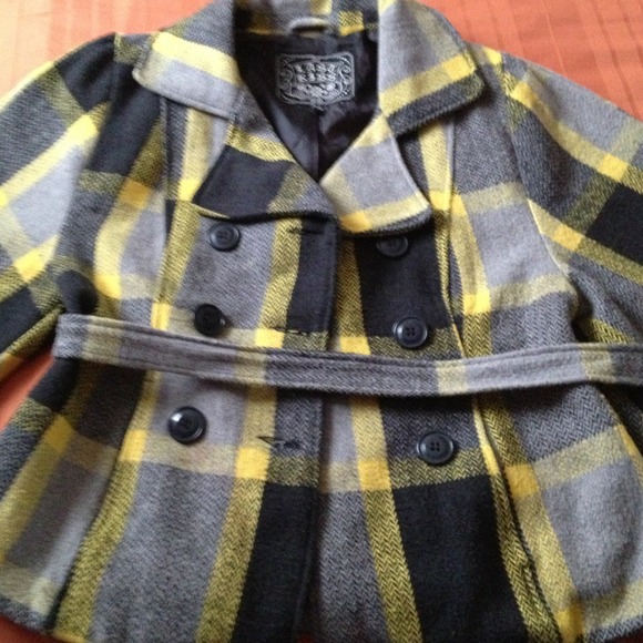 Cute bolero styled pea coat. ✖️✖️✖️SOLD
