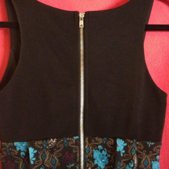 $$ Sold $$ Black and turquoise dress - Picture 2 of 2
