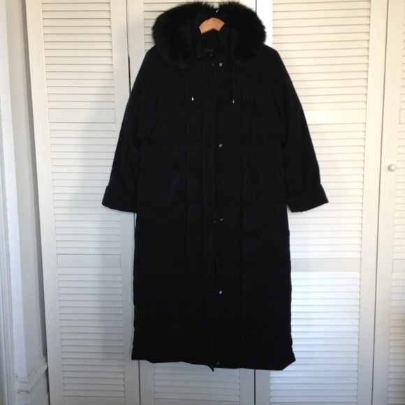 Reserved 🌺Long Down Coat With LongChamp