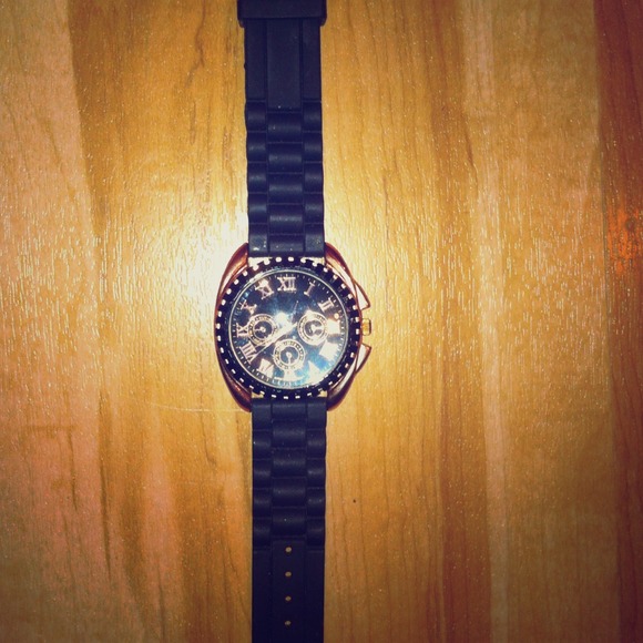 SOLD ✔