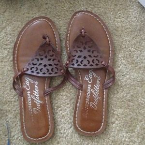 American eagle sandals