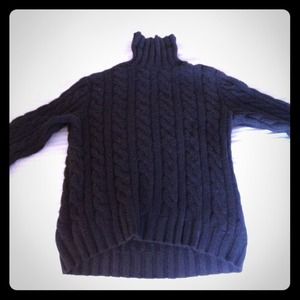 Banana Republic Cashmere turtleneck sweater