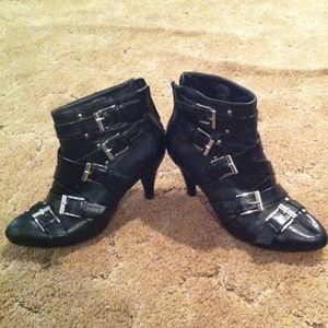 XOXO boots and Chinese laundry @fanci ~Trade-